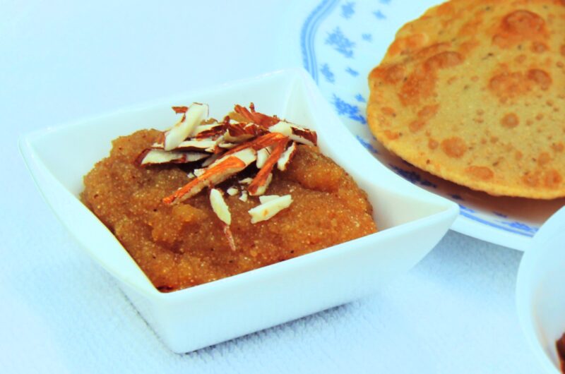 Suji Halwa / Semolina Fudge / Halwa Prasad