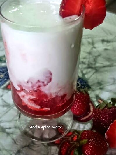 Strawberry cream pudding