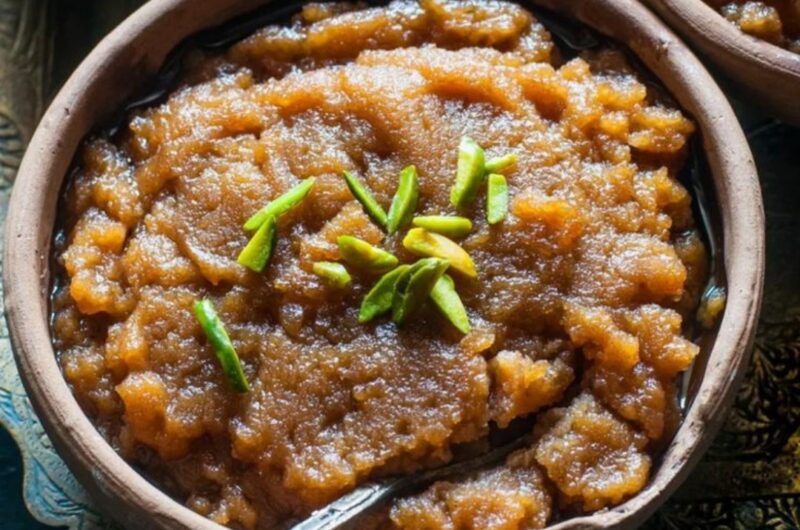 Atte ka halwa/ kada Prasad / wheat flour halwa