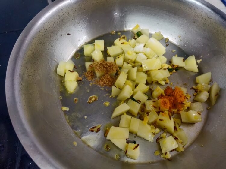 aloo palak bhaji