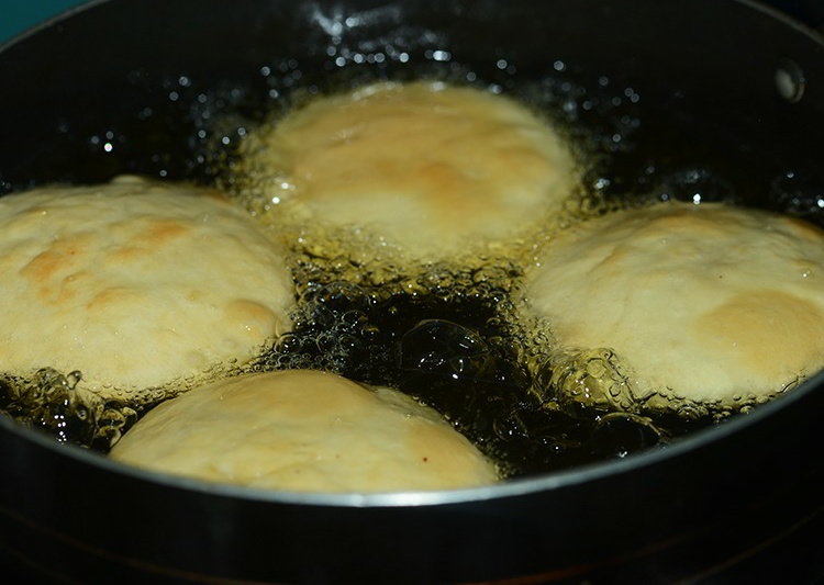 frying kachori