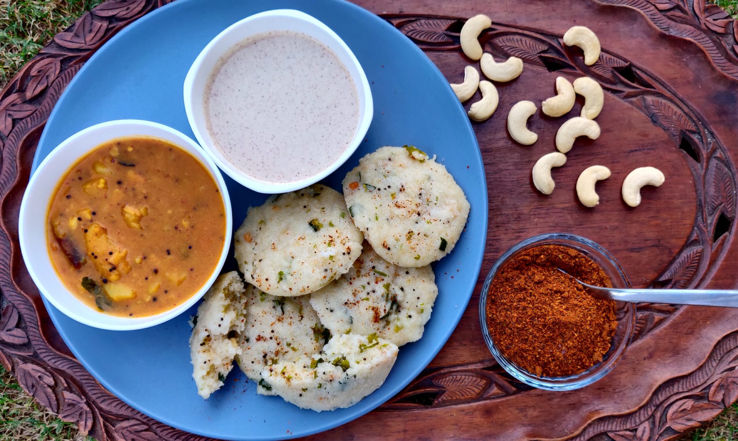 Rawa Idli with potato sagu